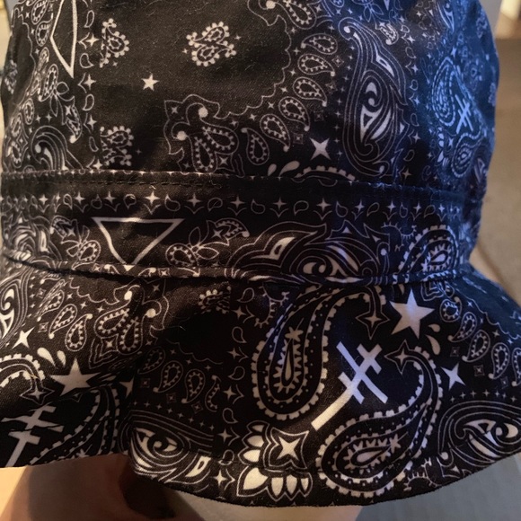 Dravus (Zumiez) Accessories Paisley Black Reversible Hat Poshmark